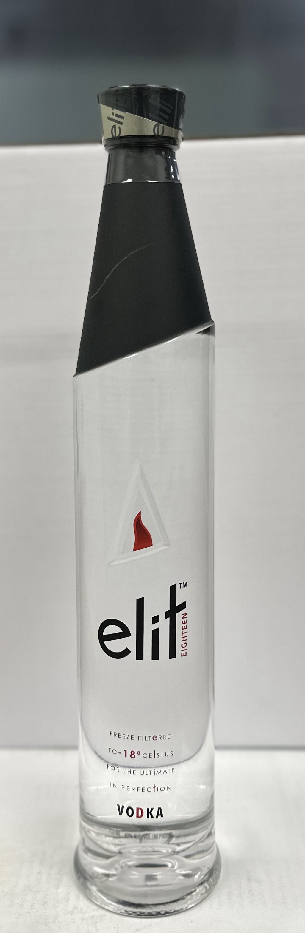 STOLI ELIT 750